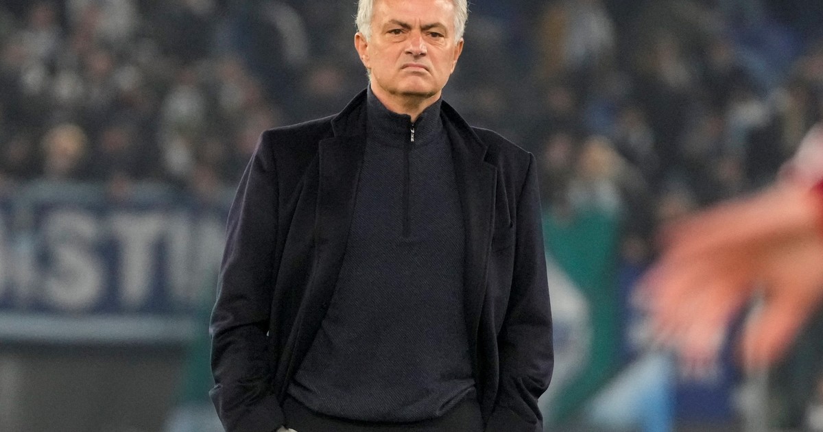 Fenerbahçe echó a José Mourinho, tras quedar afuera de la Champions League