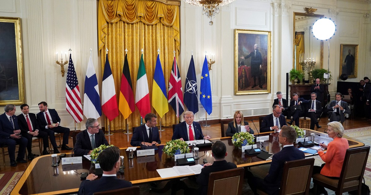 Con dudas sobre qué hará Rusia, los líderes europeos debaten los pasos a seguir tras la cumbre entre Donald Trump y Volodimir Zelenski