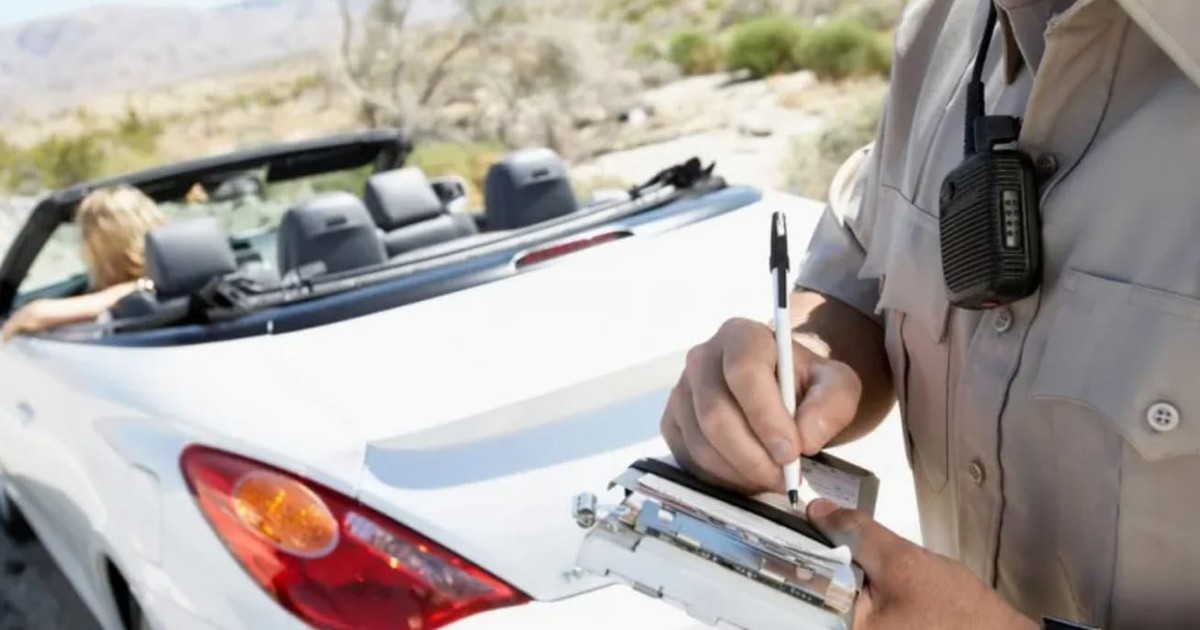 Cómo apelar una multa de tránsito en EEUU en 2025: pasos clave