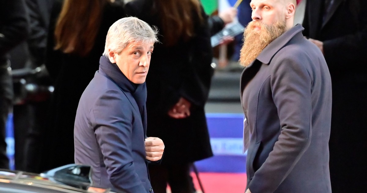 Elecciones 2025 en Argentina EN VIVO: corre la prórroga para anotar candidatos en Provincia y «Toto» Caputo se sumó a la polémica por los cortes de luz