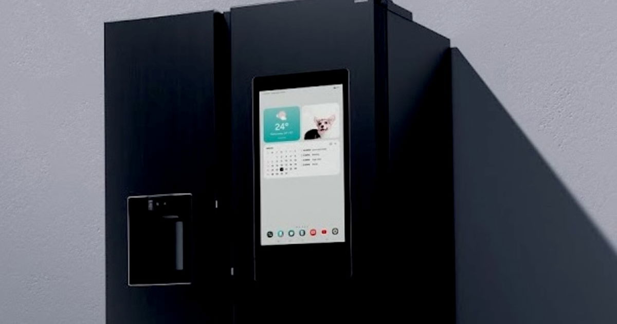 El frigorífico de tus sueños está de oferta: pantalla táctil, apertura con sensor y 400 euros de descuento