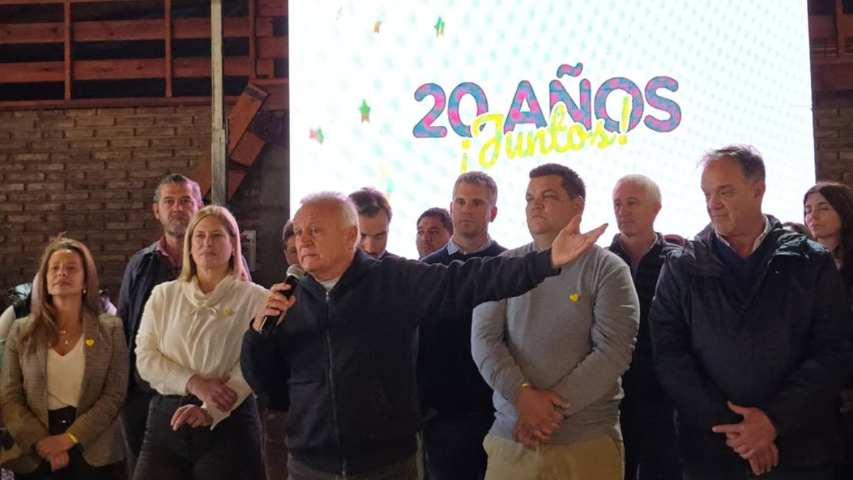 Con la reaparición de Miguel del Sel, el PRO Santa Fe festejó su vigésimo aniversario