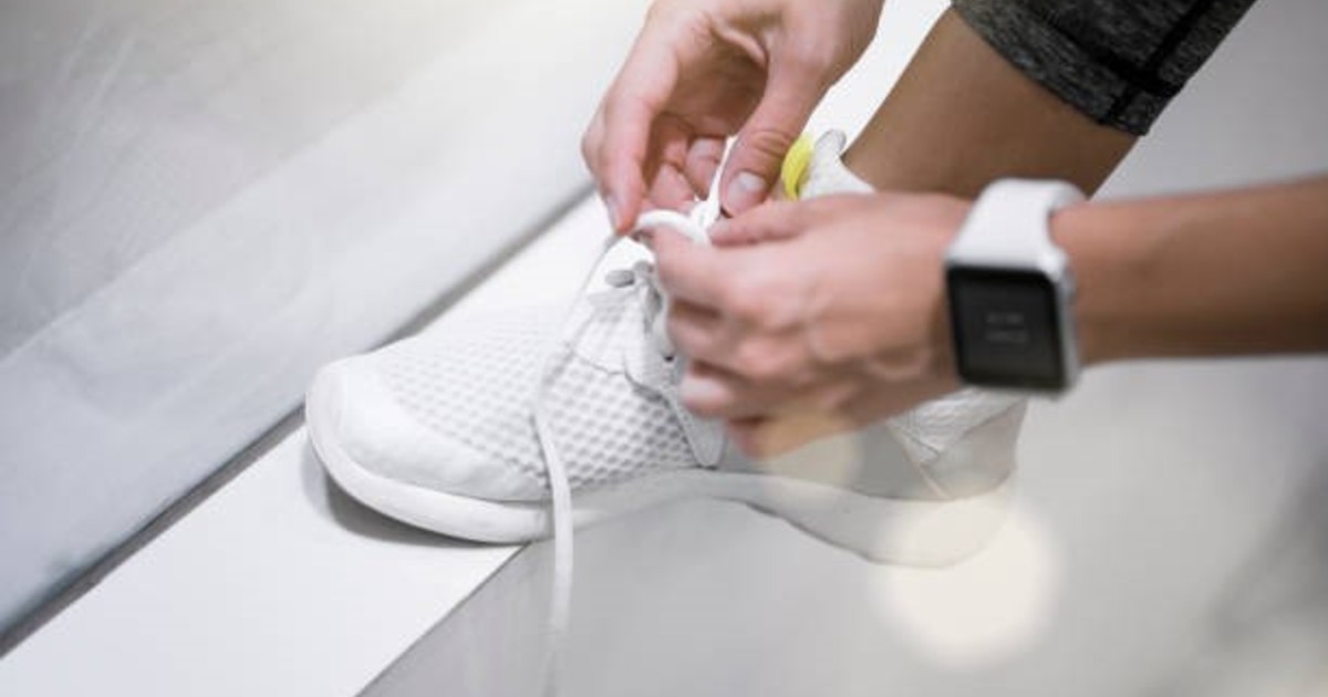 Como nuevas: así se limpian las zapatillas blancas con ingredientes naturales