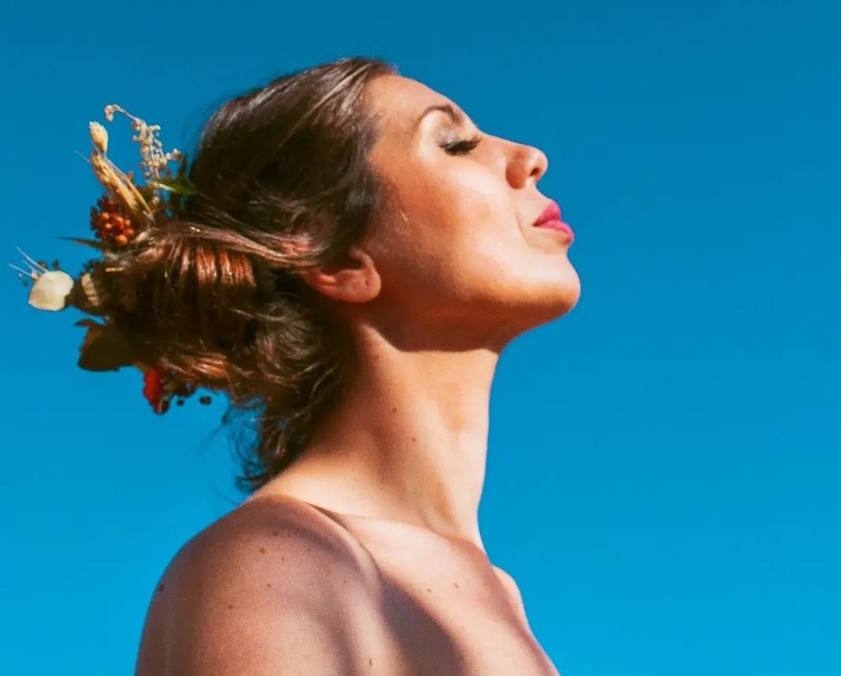 “El humor y la música sirven para compartir sentimientos”