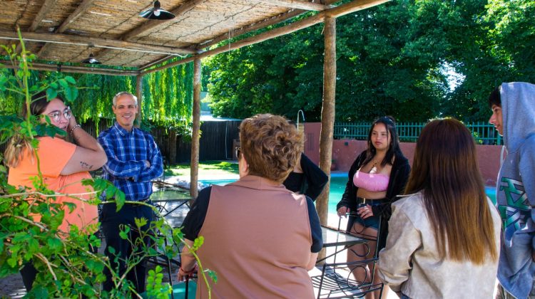 Los ganadores de las Olimpiadas de Turismo disfrutan su viaje estudiantil