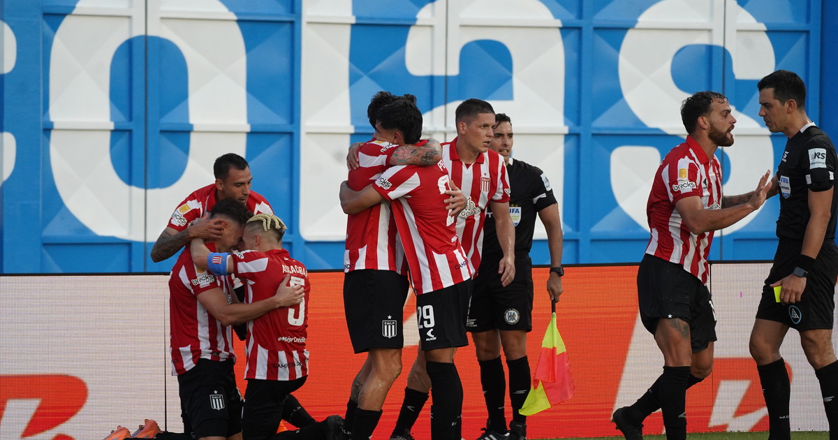 Lucas Alario tuvo su revancha non-public en Estudiantes: cambió críticas por dos goles soñados y el Pincha festejó en San Nicolás