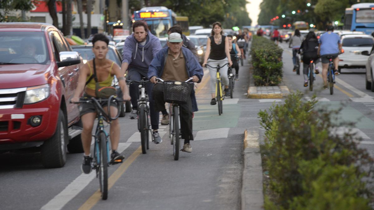 La bicicleta se consolida en Rosario como un modo de vida y medio de transporte preferido