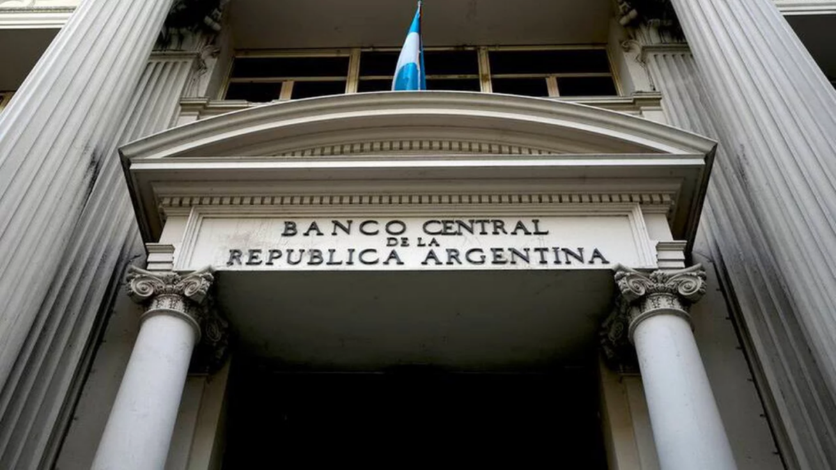Clave para las tasas: el BCRA afloja el apretón monetario con una nueva flexibilización de los encajes bancarios