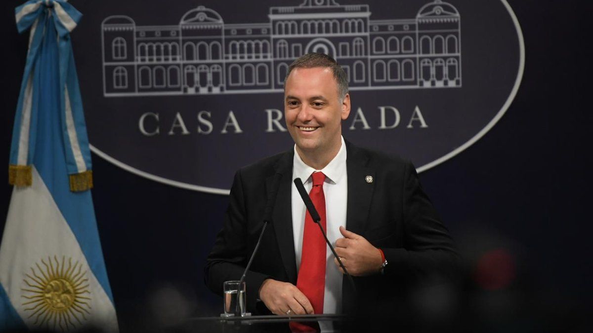 Manuel Adorni explicó la salida de Marco Lavagna del INDEC y defendió postergar el nuevo IPC