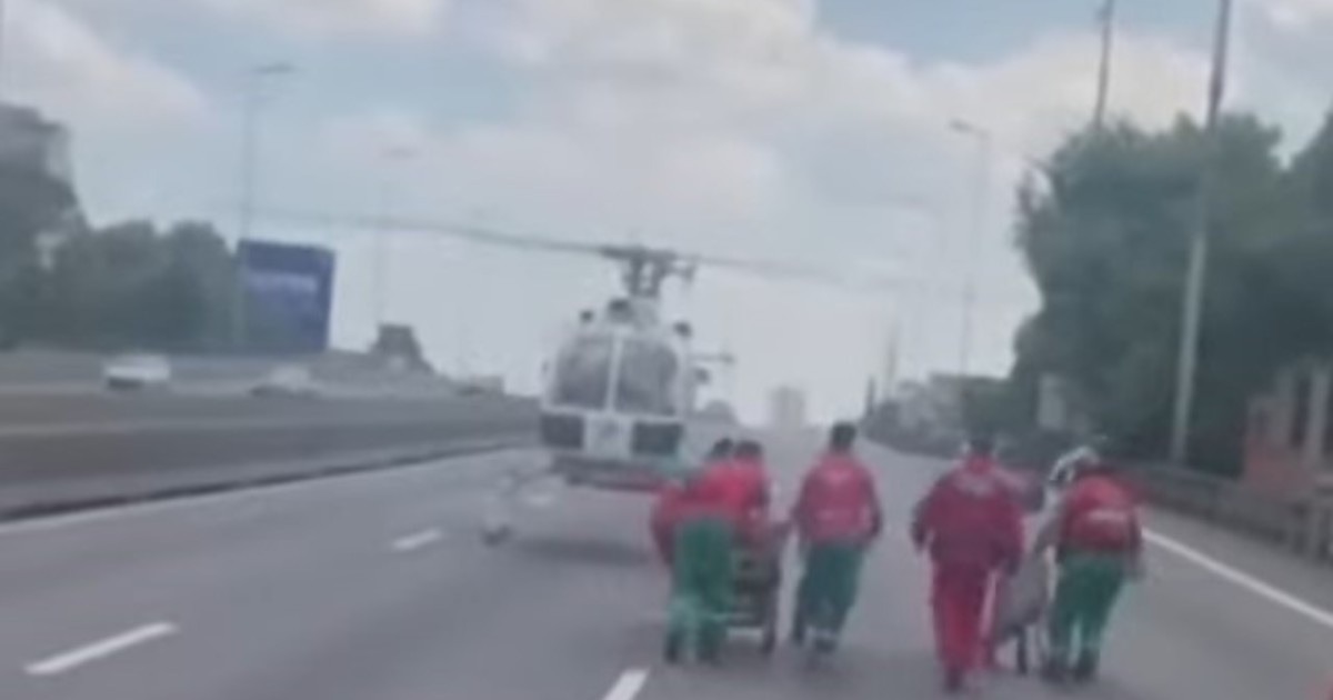 Choque en la autopista 25 de mayo: un hombre herido tras cruzar los cuatro carriles y dar con el guardarail