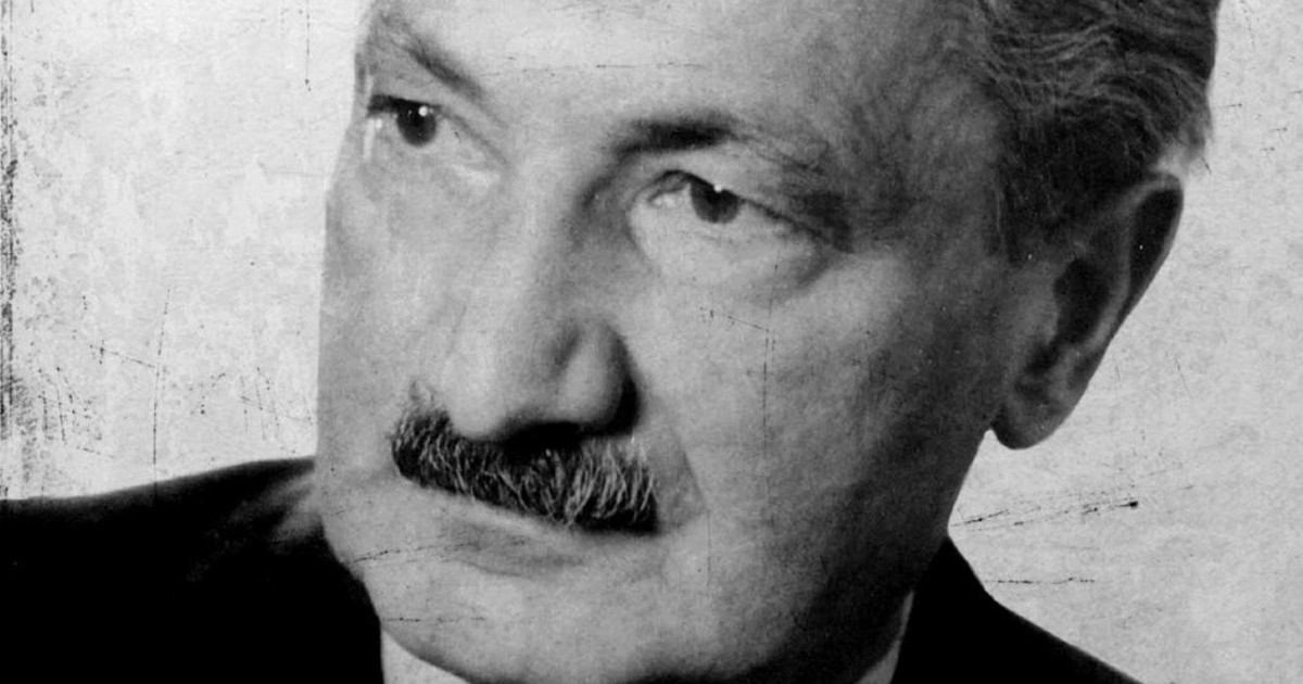 La frase de hoy, Martin Heidegger: «La felicidad es la paz que surge cuando dejas de huir de ti mismo»
