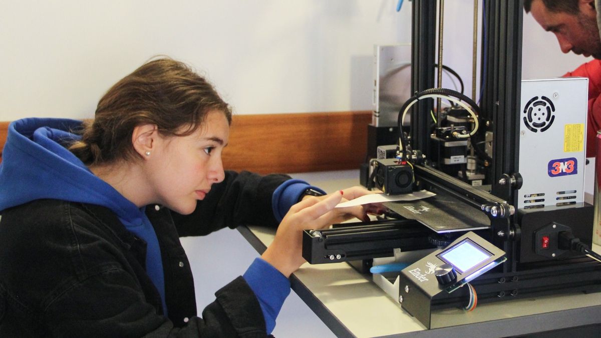 La UNR abre la inscripción a la escuela de oficios: ofertas en tecnología, salud y administración