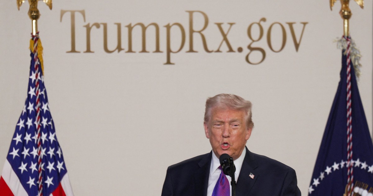 La República con letras doradas: la cruzada de Trump por estampar su nombre en cada rincón de Estados Unidos