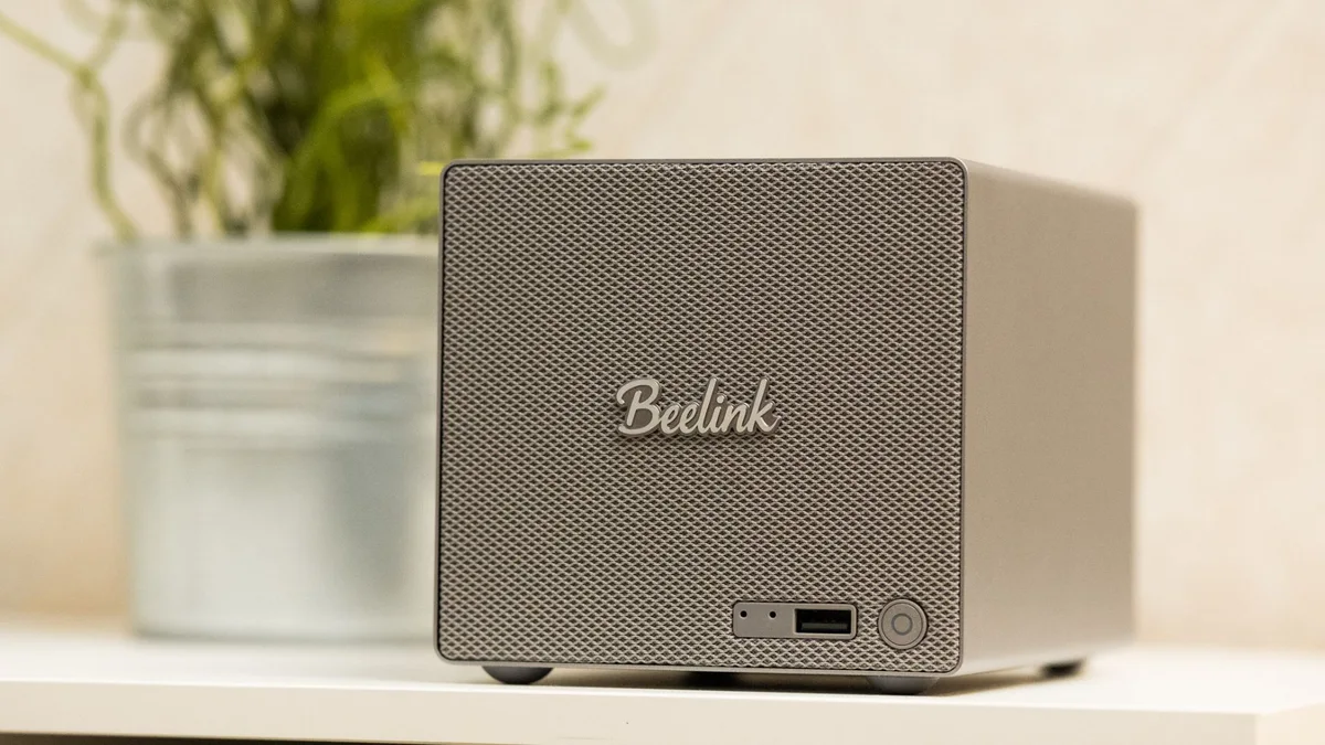 Beelink ME Pro, análisis: un mini PC con alma de NAS que es perfecto para crear un servidor casero