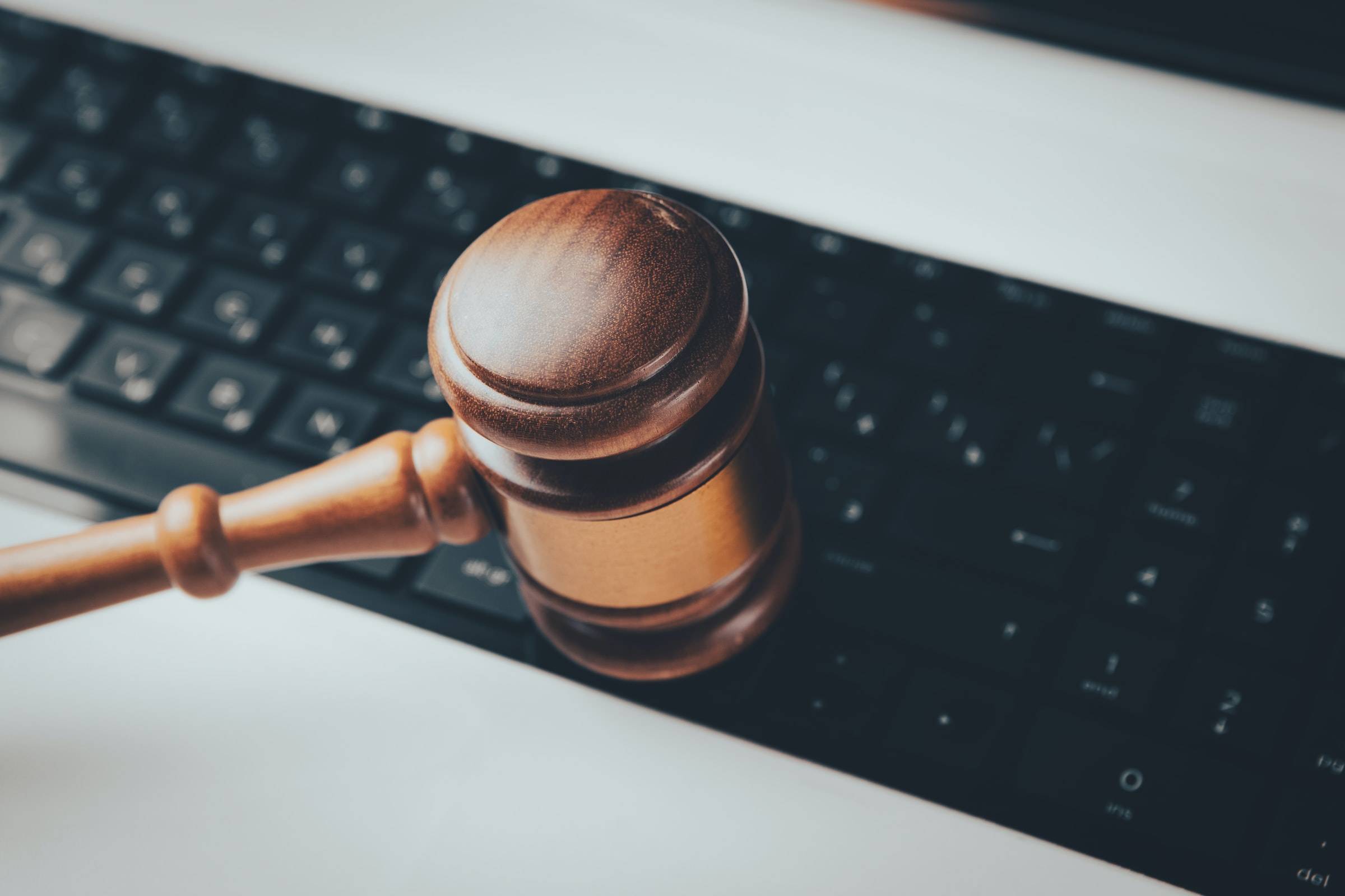 Un juez cancela un juicio tras descubrir que los abogados usaron ChatGPT