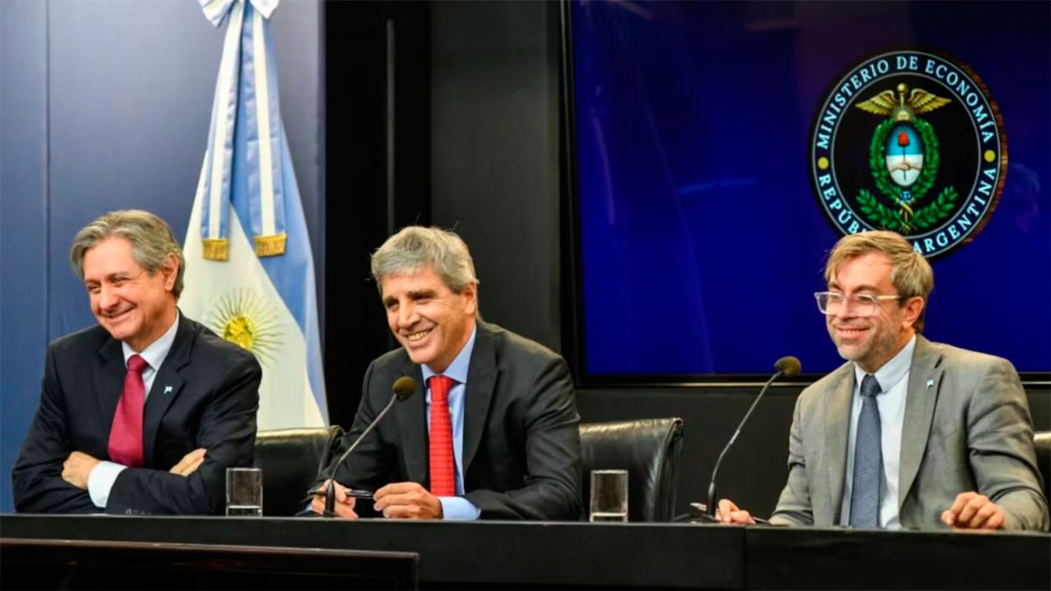 El viceministro de Economía descartó un «thought platita» y aseguró que el Gobierno apuesta al crédito