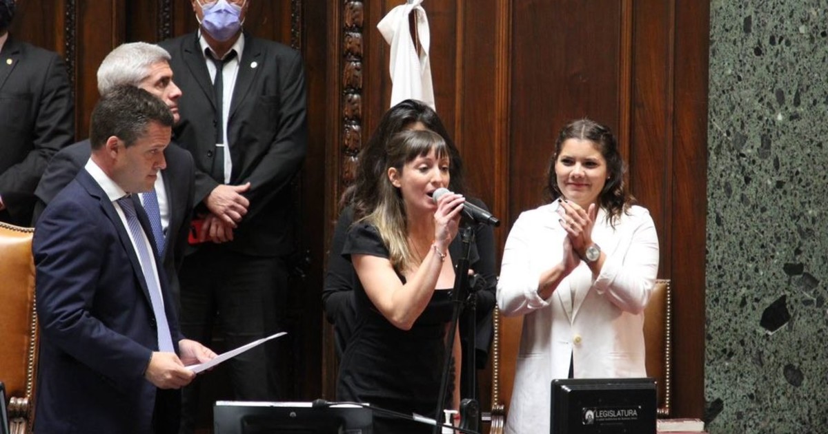 Una legisladora porteña de Kicillof que juró «lealtad absoluta» por Cristina Kirchner ahora la critica duramente: «Jode bastante las pelotas»