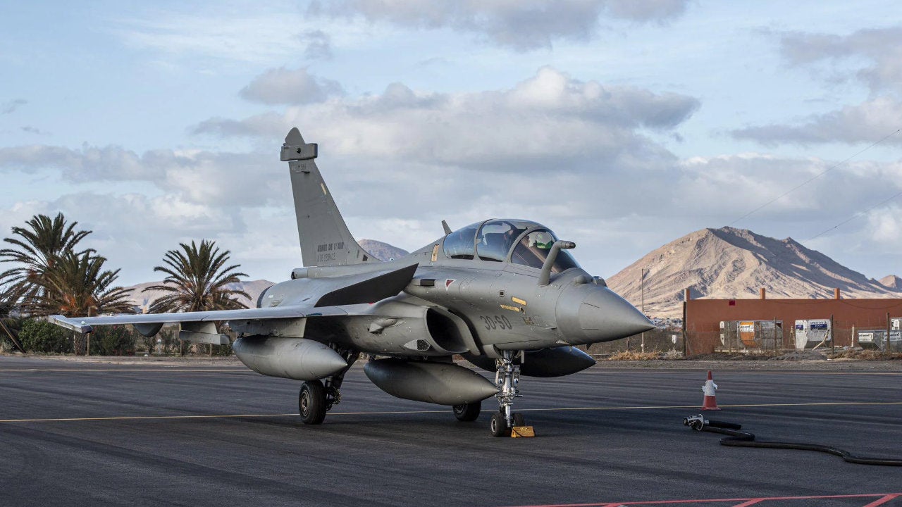 El caza francés Rafale F4 se actualiza con un sistema que busca radares enemigos en pleno vuelo