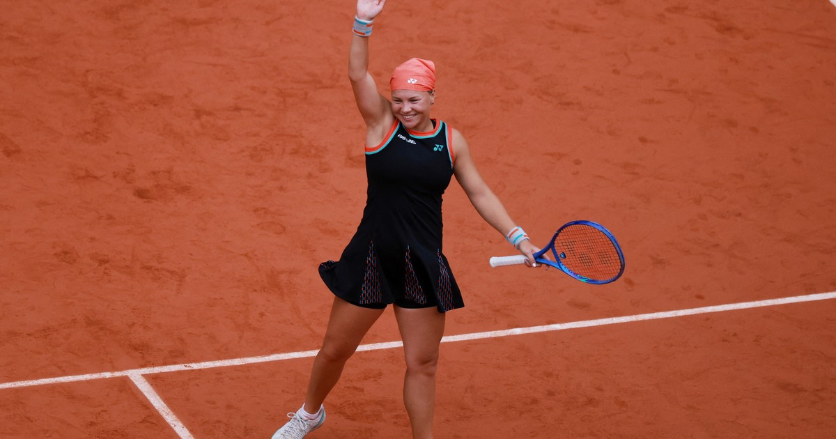 Bombazo en Roland Garros: la rusa Shnaider, 25 del ranking, bajó a la número 1 del mundo Sabalenka y se metió en semifinales