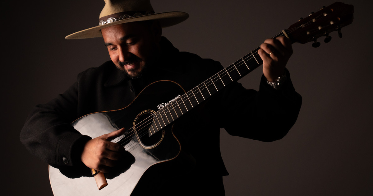 Lázaro Caballero, la nueva voz del folclore: de recibir la bendición del Chaqueño Palavecino a cantar en el Lollapalooza con La Sole
