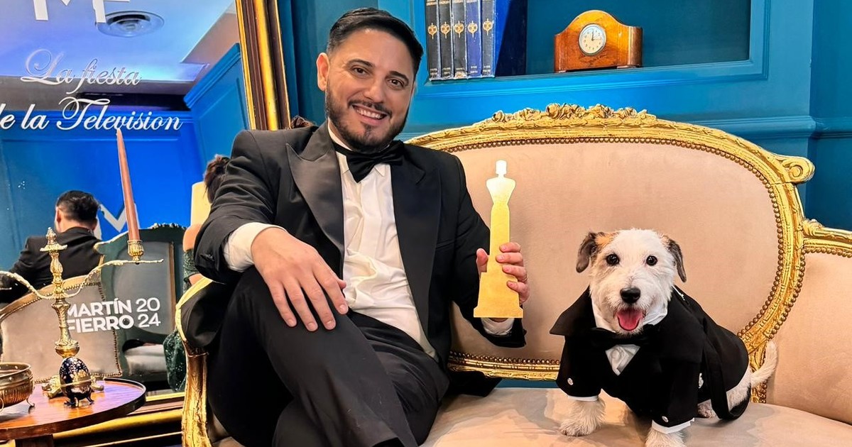 Entre aviones y estudios de TV: la vida de Hernán Lirio y su amado Ramoncito, el perro que conquista desde la pantalla y las redes