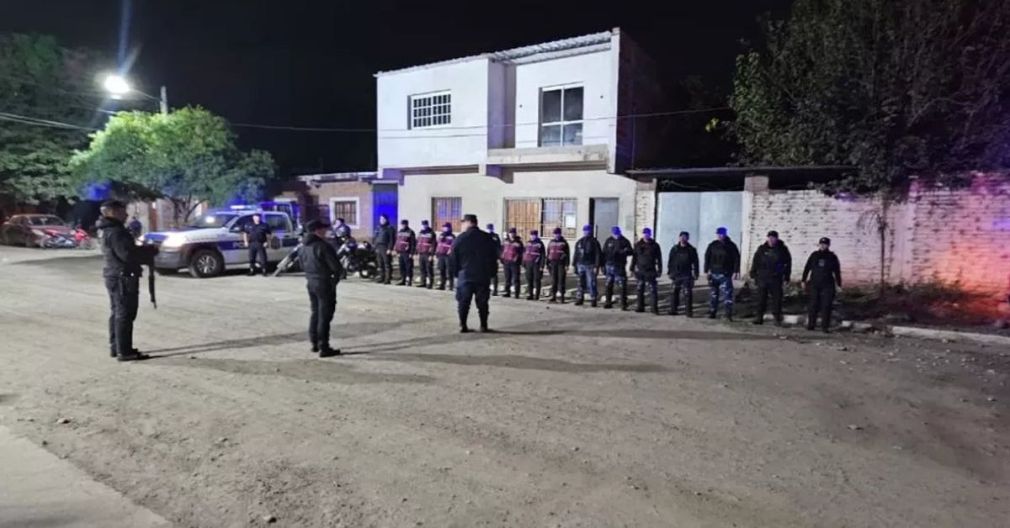 Clausura de fiesta clandestina en Villa Saavedra con 60 asistentes