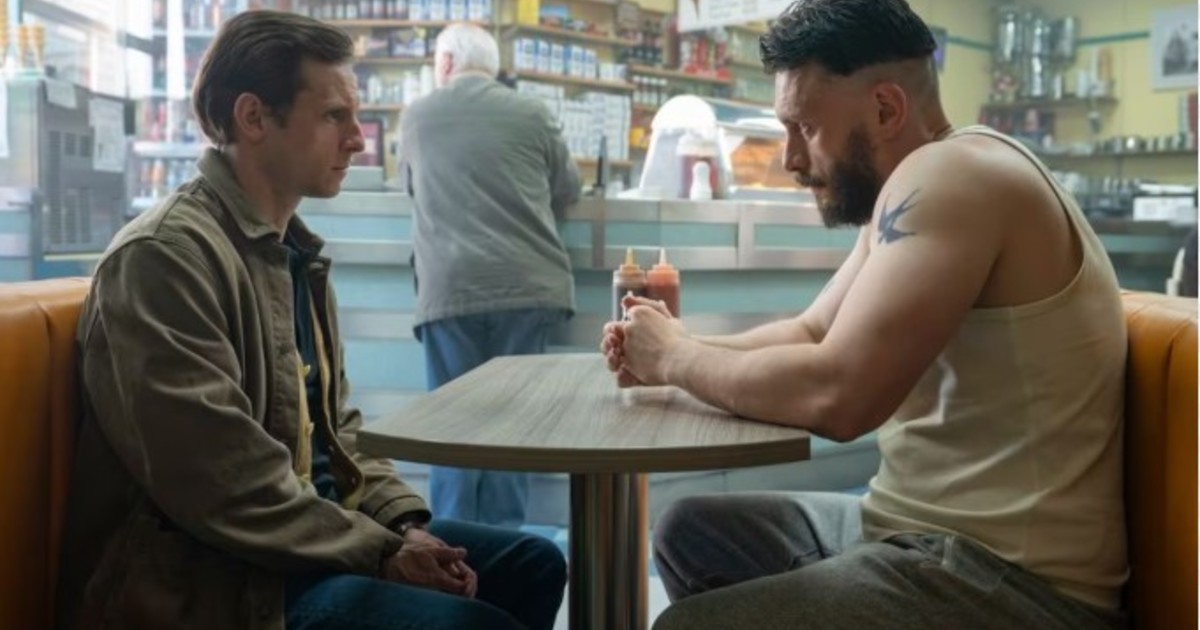 «Half of Man», la miniserie que va y viene en el tiempo para contar magistralmente un vínculo entre el amor y la violencia con el Bebé Reno de protagonista