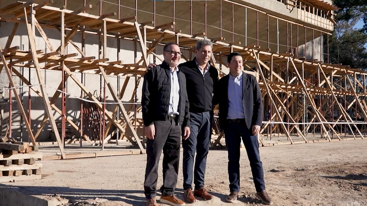 Nardini y Uñac recorrieron el futuro Teatro Municipal y destacaron el valor de la cultura y la obra pública