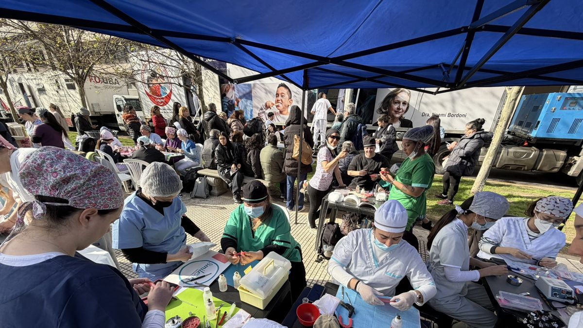 La UBA lleva sus actividades a Plaza de Mayo para reclamar el cumplimiento de la ley de Financiamiento Universitario