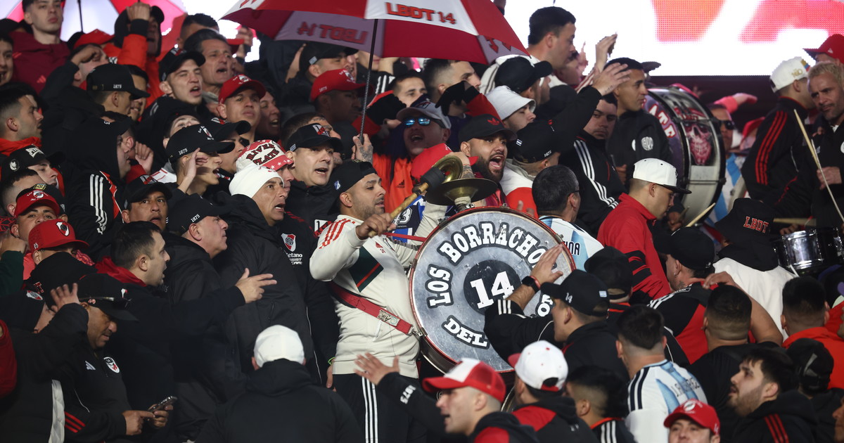 Los hinchas de River explotaron contra Chiqui Tapia en el Monumental: «A ver si te das cuenta, que no te quiere nadie…»