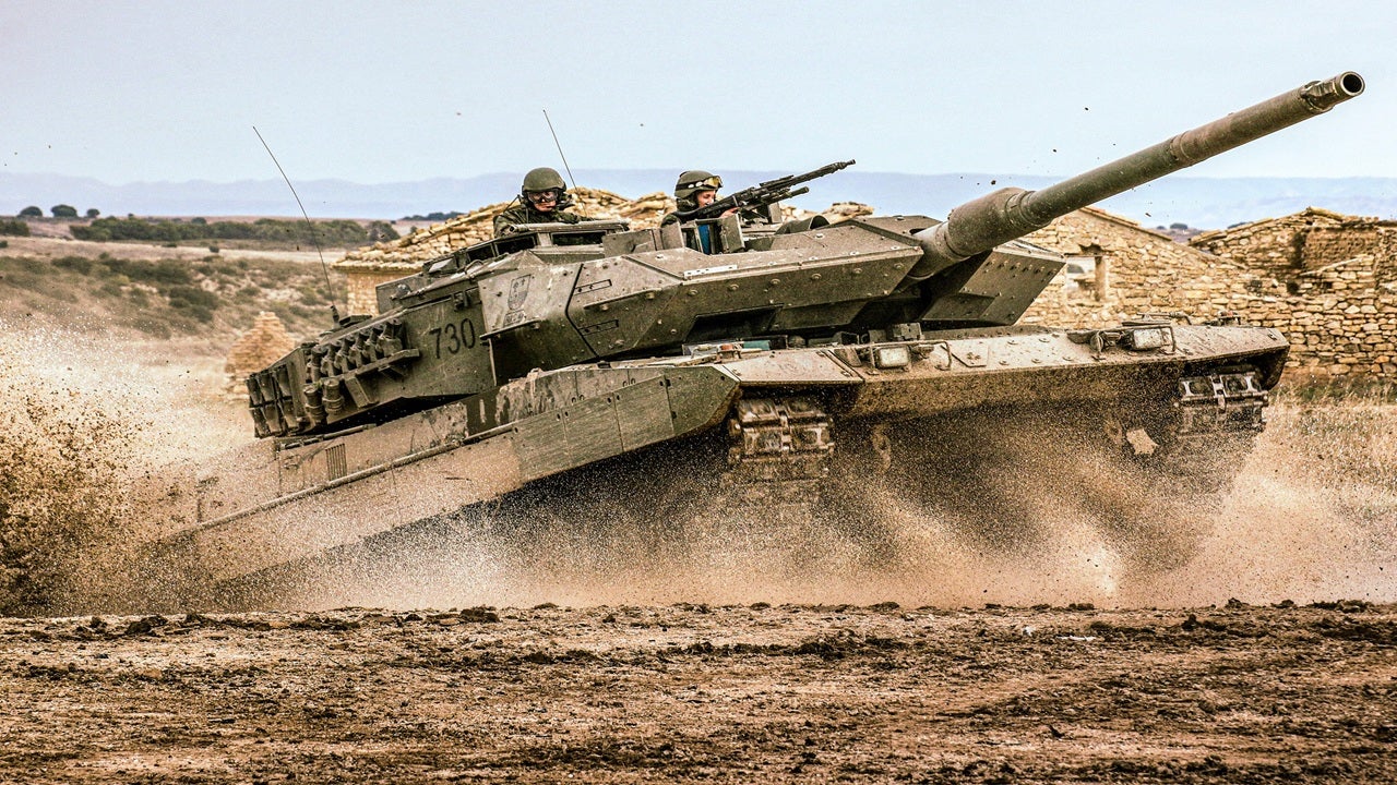 Francisco José Dacoba, fashioned español retirado y exdirector del IEE, alerta sobre la imposibilidad «formar a un tripulante de un carro de combate Leopard en unos meses» y es debido a la tecnología