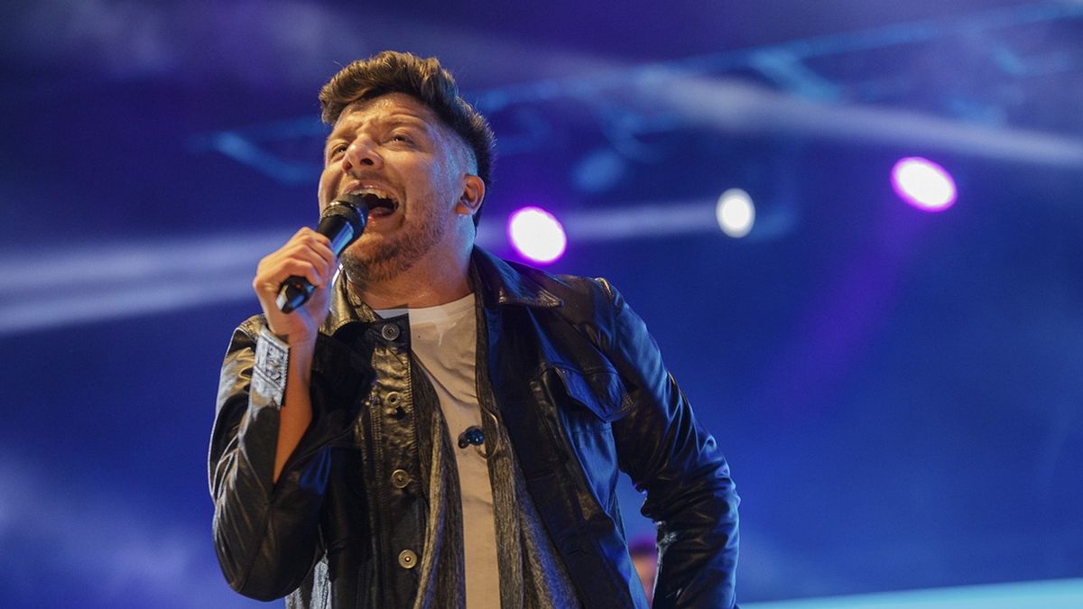 Quién es el cantante de cuarteto que fue notificado en pleno contemporary por incumplir con la cuota alimentaria